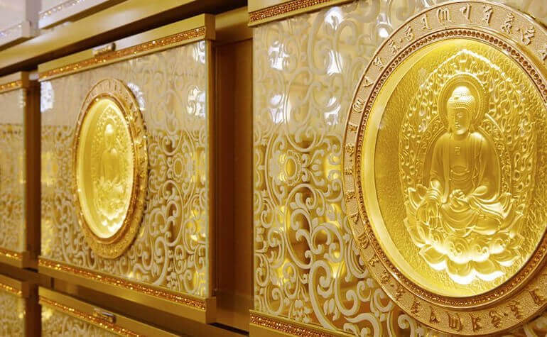 luxury columbarium for buddhist