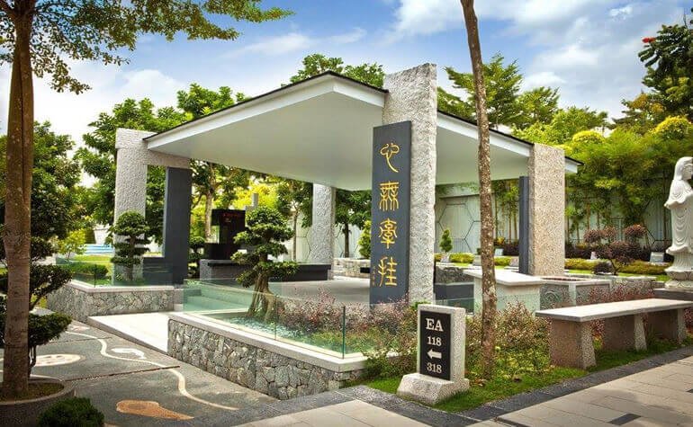 royal family burial plot